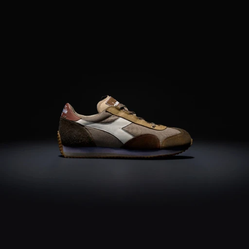 Diadora